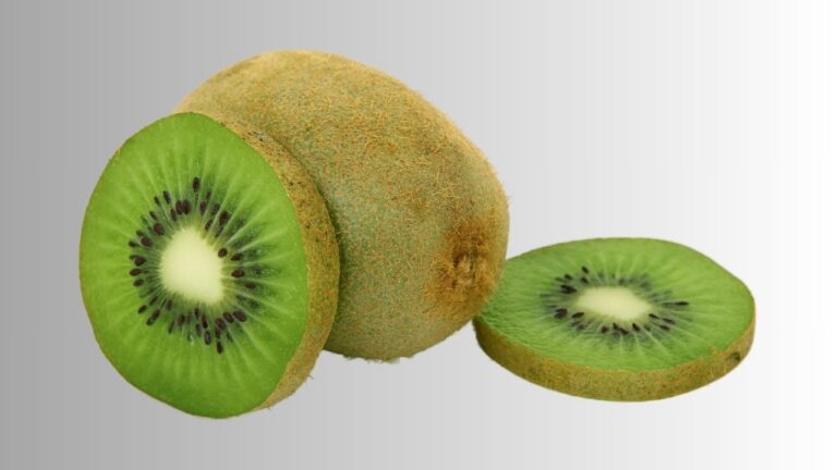 can you eat kiwi skin